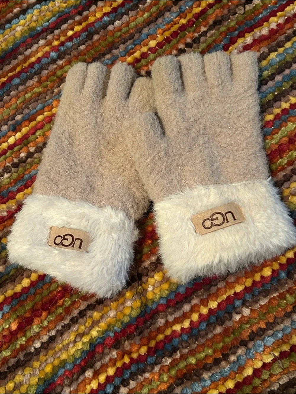 UGO Italian designer Beige open finger winter gloves soft leather logo patch